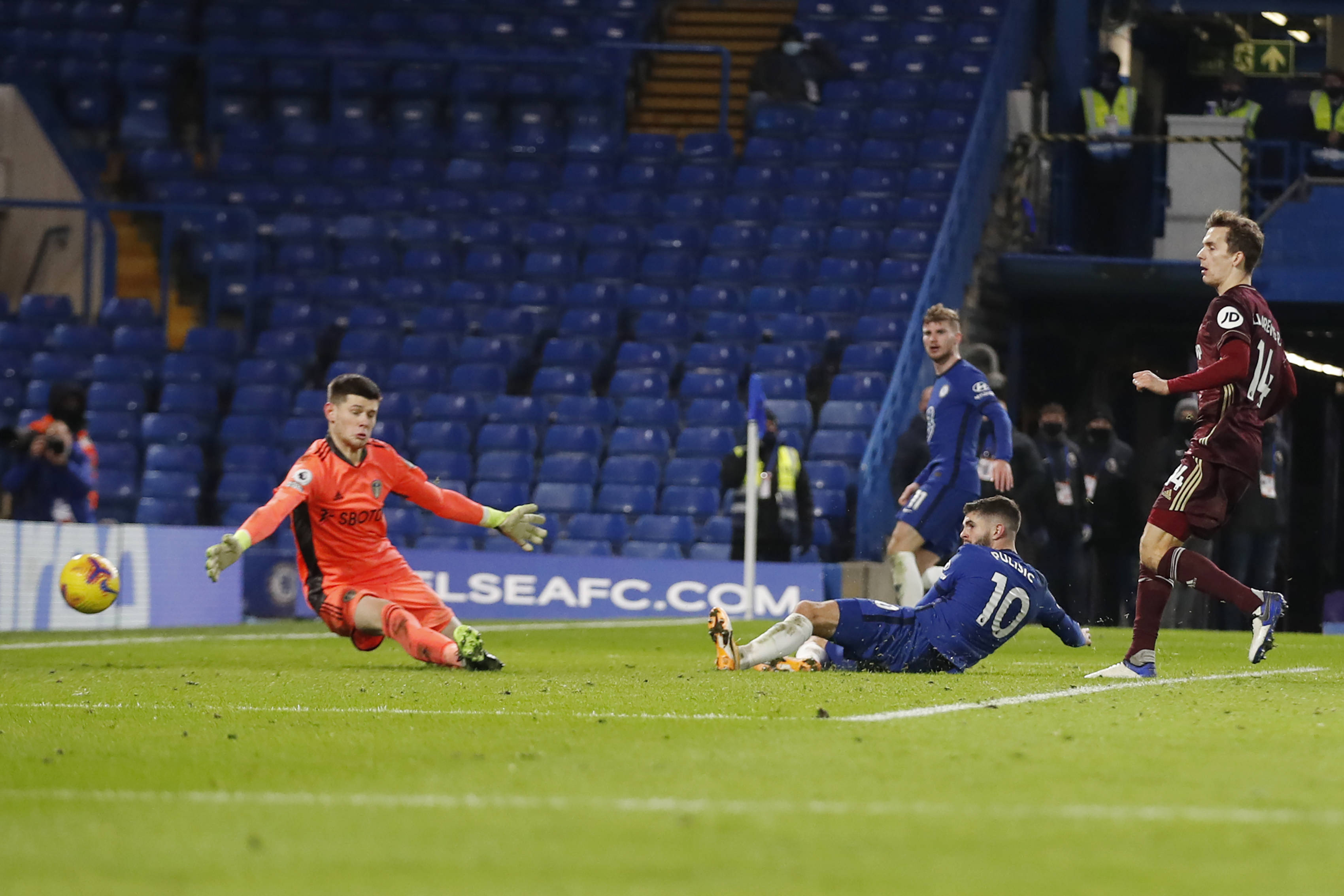 介入让亚冬 介入让亚冬